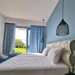 Julietta Aparthotel 4*