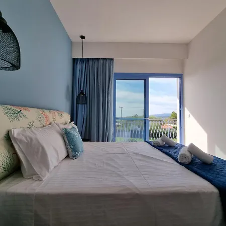 Julietta Aparthotel 3*